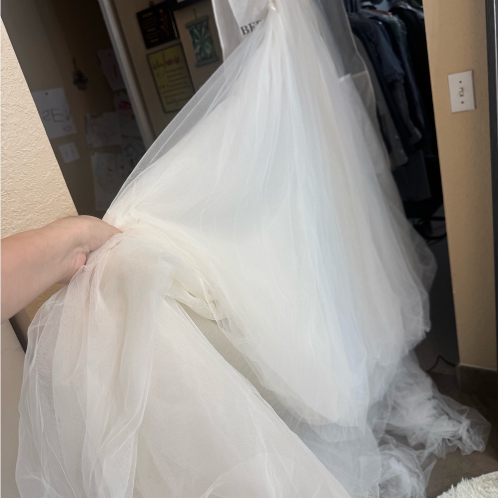 Berta Bridal 18-116 Overskirt only, gorgeous! - Picture 10 of 10